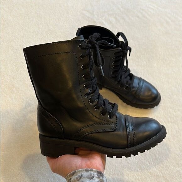 Arizona- AZ Jones Pewter Combat Boots - Picture 4 of 12